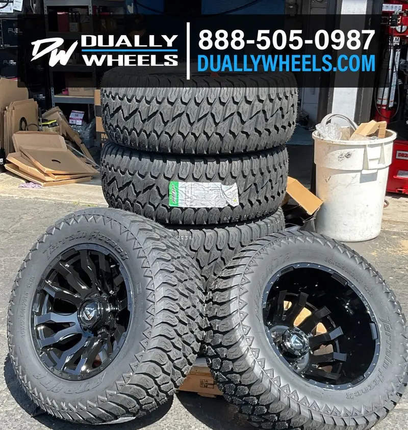 20X9 Fuel D675 Blitz Gloss Black Pre-11 Gm Dually Super Single Wheels 8X6.5 Set Of 6 (Fits Up To 12.50 Tire) 2