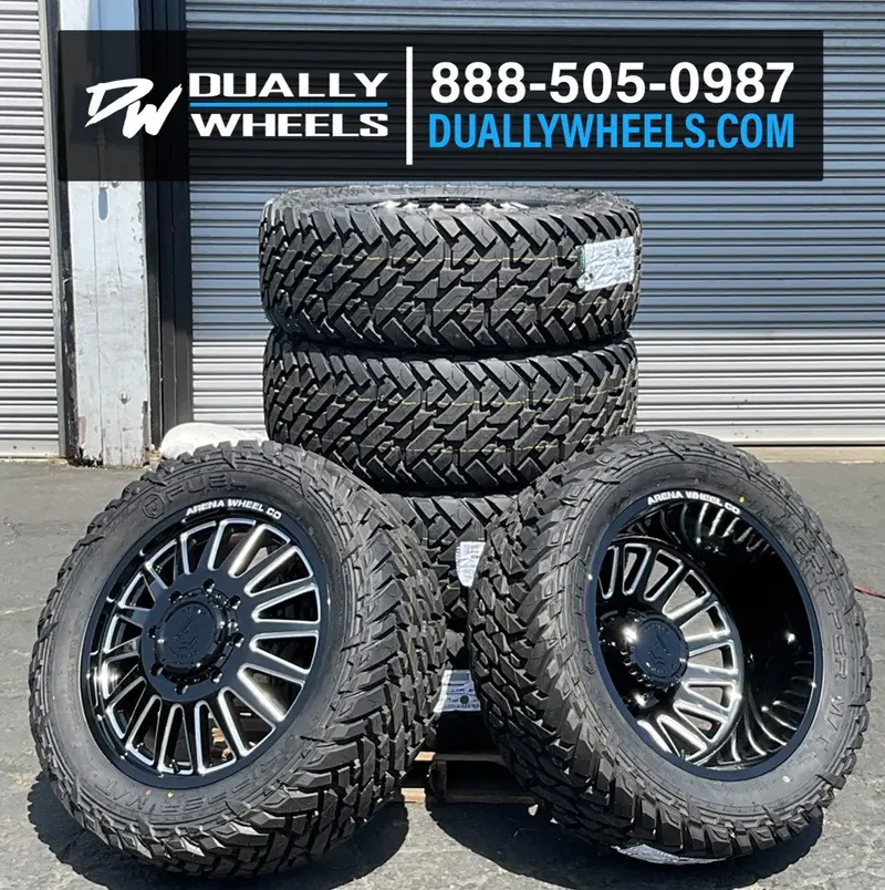 35X12.50R18/10 Fuel Off-Road Gripper M/T Tires Set Of 6 2