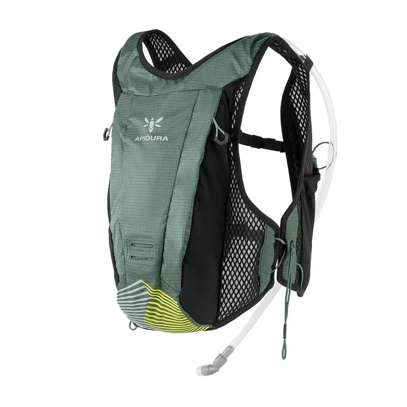 Apidura Racing Hydration Vest 1