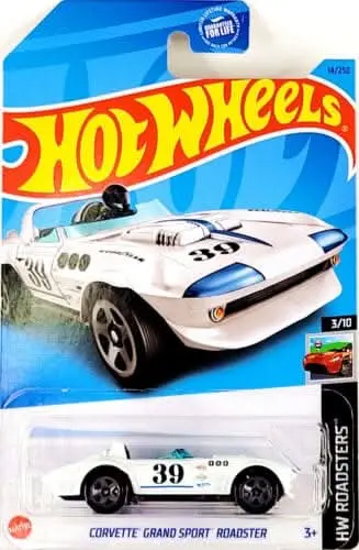 Collectable Carded Hot Wheels 2022 - Chevy Corvette Grand Sport Roadster - White 1