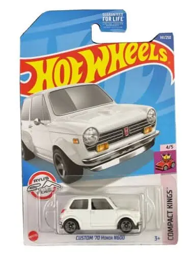 Collectable Carded Hot Wheels 2022 - Custom 1970 Honda N600 - White 1