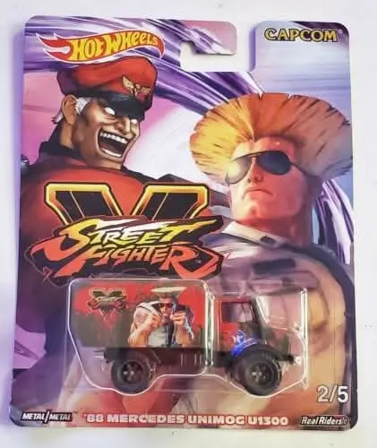 Collectable Carded Hot Wheels Capcom Street Fighter '88 Mercedes Unimog U1300 Real Riders 1