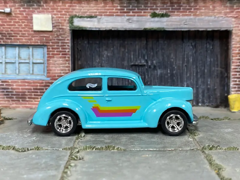 Custom Hot Wheels - 1940 Ford Fat Fender - Light Blue - Chrome Amr Wheels - Rubber Tires 1