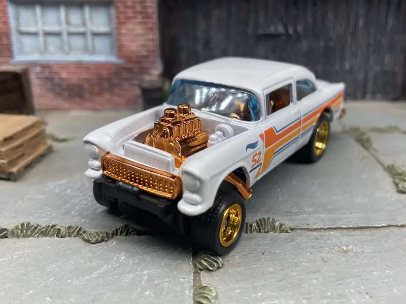 Custom Hot Wheels - 1955 Chevy Gasser - Pearl White And Copper With Gold 5 Spoke Race Wheels - Rubber Tires 2