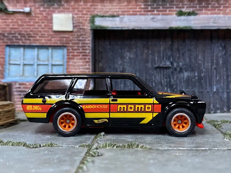 Custom Hot Wheels - 1971 Datsun 510 Wagon - Momo Black, Red And Yellow - Red And Chrome Race Wheels - Rubber Tires 1