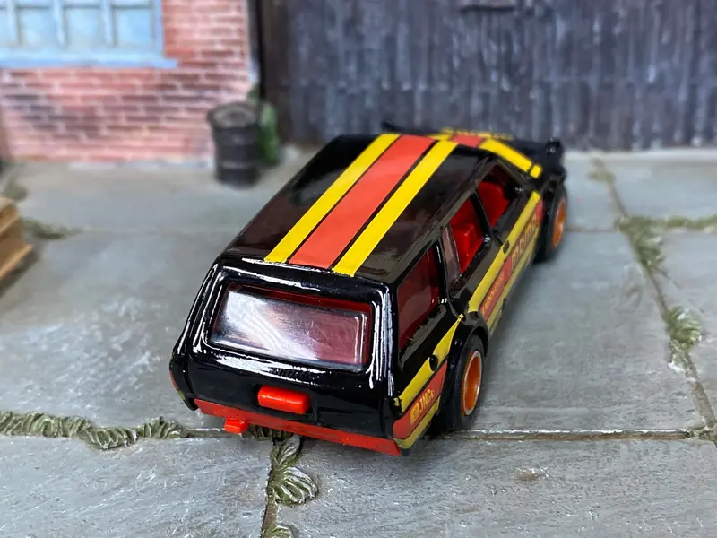 Custom Hot Wheels - 1971 Datsun 510 Wagon - Momo Black, Red And Yellow - Red And Chrome Race Wheels - Rubber Tires 2