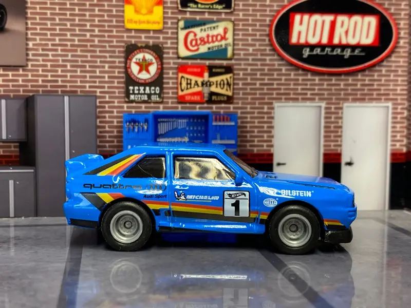 Custom Hot Wheels - 1984 Audi Sport Quattro - Blue - Gray Smoothie Wheels - Rubber Tires 1
