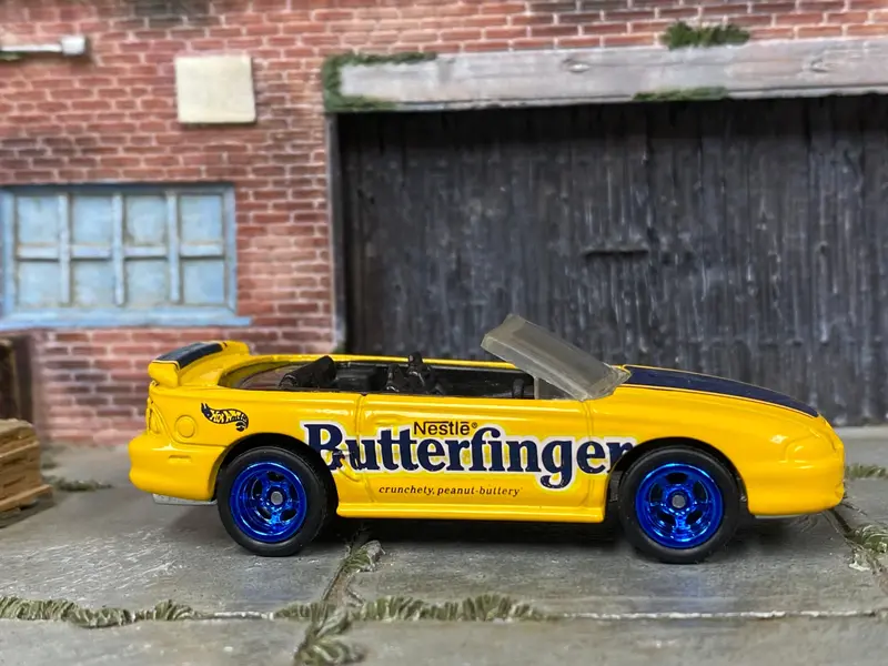 Custom Hot Wheels - 1996 Mustang Gt Convertible - Yellow And Blue Butterfinger - Blue Mag Wheels - Rubber Tires 1