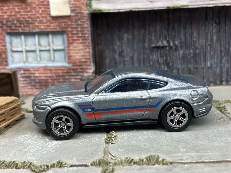 Custom Hot Wheels 2015 Ford Mustang Gt In Gray With Smoked Chrome Factory 5 Spoke Wheels With Rubber Tires 1