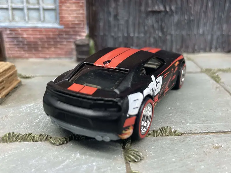Custom Hot Wheels - 2016 Chevy Camaro Ss - Black And Red Borla - Chrome 5 Spoke Race Wheels - Redline Rubber Tires 2