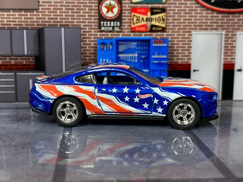 Custom Hot Wheels - 2018 Ford Mustang Gt - Blue Stars And Stripes - Chrome Amr Wheels - Rubber Tires 1