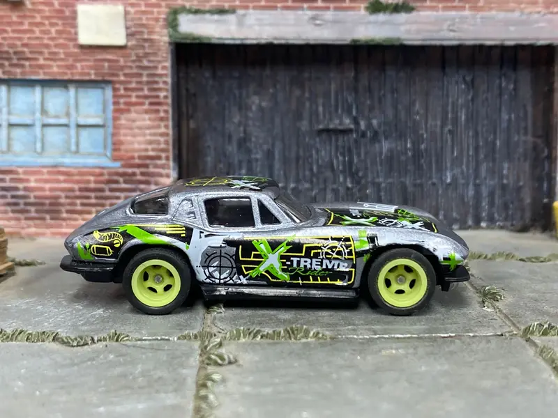 Custom Hot Wheels - Chevy Corvette Stingray - Silver, Black And Green - Green Mag Wheels - Rubber Tires 1
