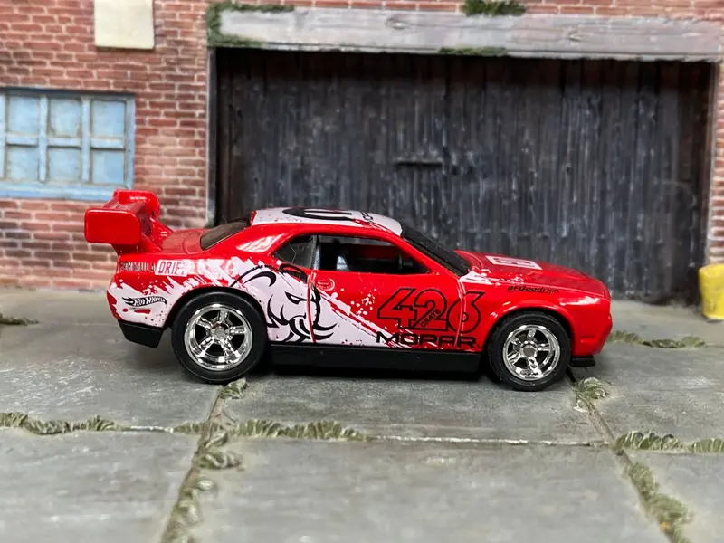 Custom Hot Wheels - Dodge Challenger Drift Car - Red, White And Black 426 - Chrome Mag Wheels - Rubber Tires 1