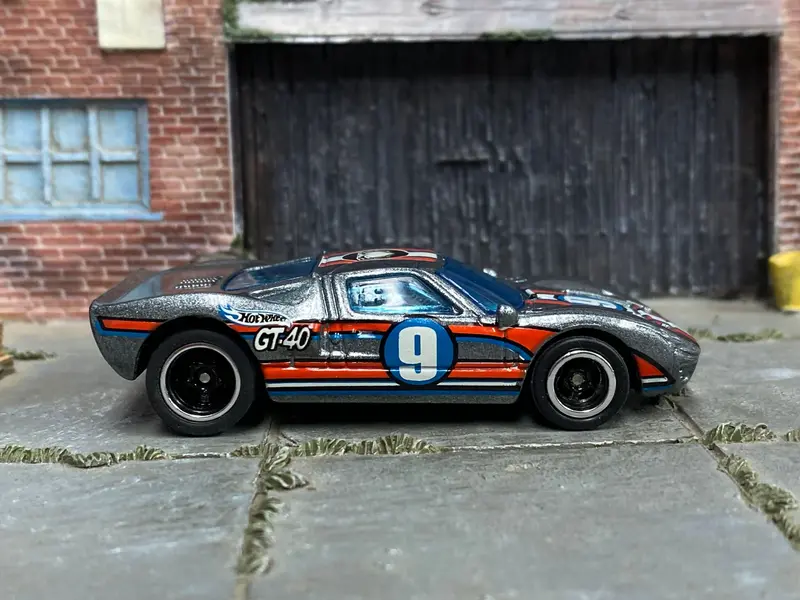 Custom Hot Wheels - Ford Gt-40 - Silver, Red, Blue And White - Black And Chrome Mag Wheels - Rubber Tires 1
