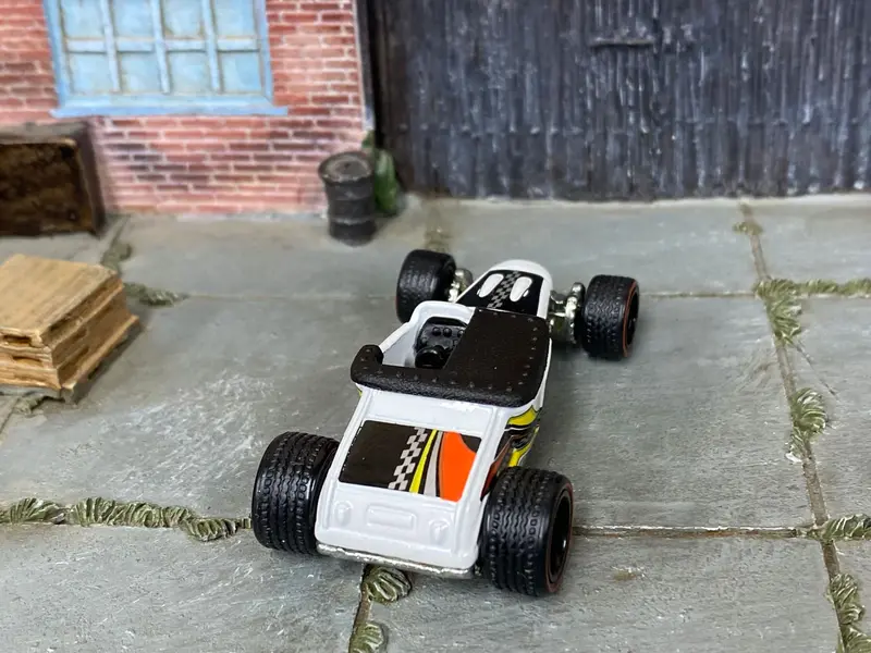 Custom Hot Wheels - Ford Track T T-Bucket - White And Black - Black Mag Wheels - Redline Rubber Tires 2