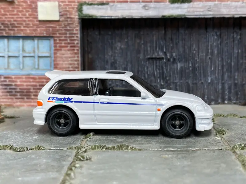 Custom Hot Wheels - Honda Civic Ef - White Greddy - Black 4 Spoke Wheels - Rubber Tires 1