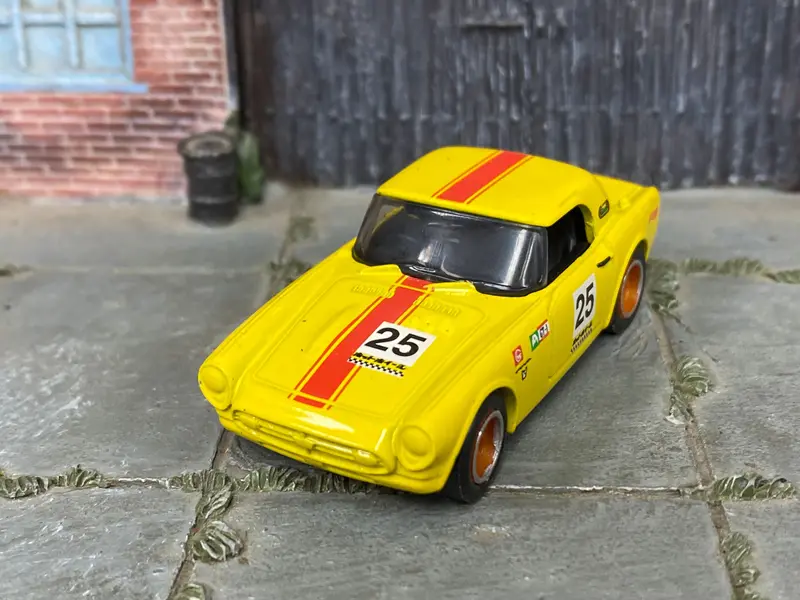 Custom Hot Wheels - Honda S800 Racing - Yellow And Red - Red And Chrome Mag Wheels - Rubber Tires 2