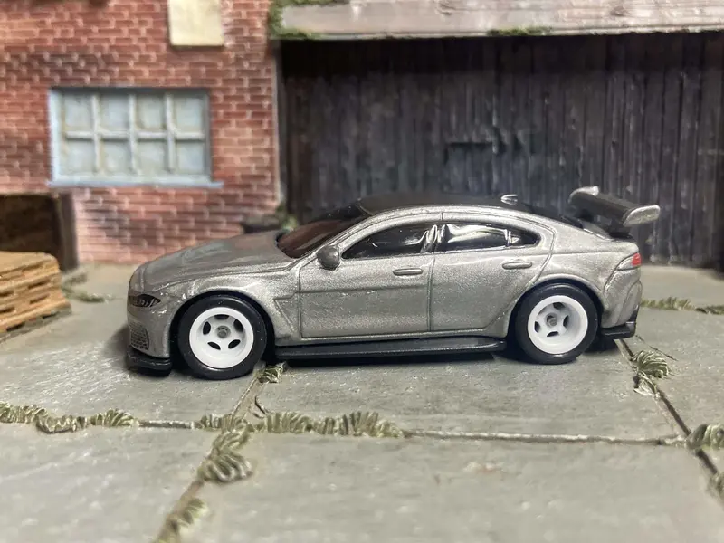 Custom Hot Wheels Jaguar Xe Sv Project 8 In Gray With White 5 Spoke Race Wheels With Rubber Tires 1