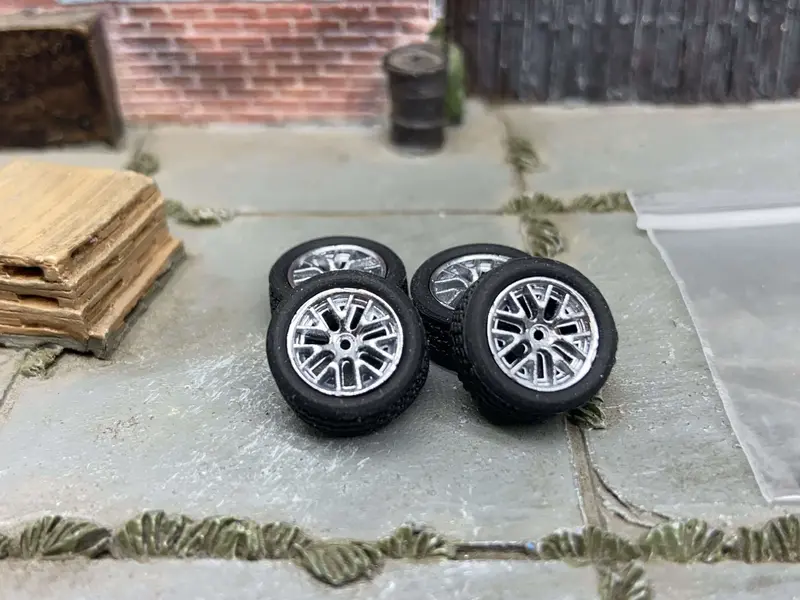 Custom Hot Wheels - Matchbox Rubber Tires & Wheels Byoa Rubber Tires And Fr500 Wheels 12Mm - 12Mm 1