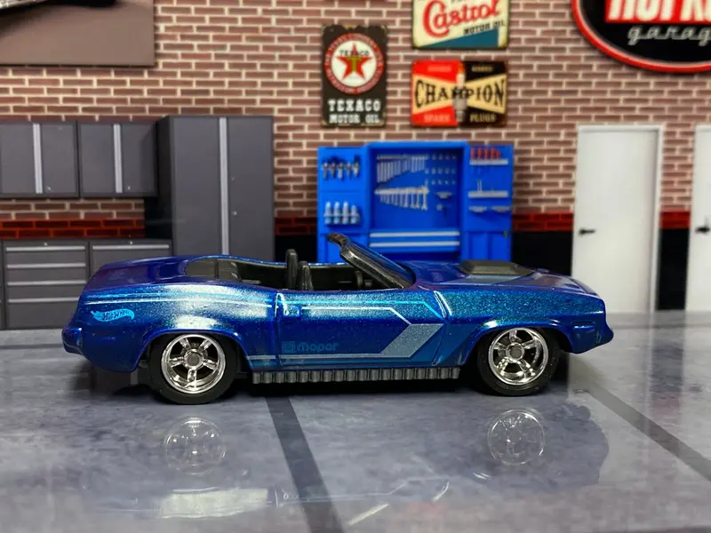 Custom Hot Wheels - Plymouth Barracuda - Blue - Chrome Amr Wheels - Rubber Tires 1