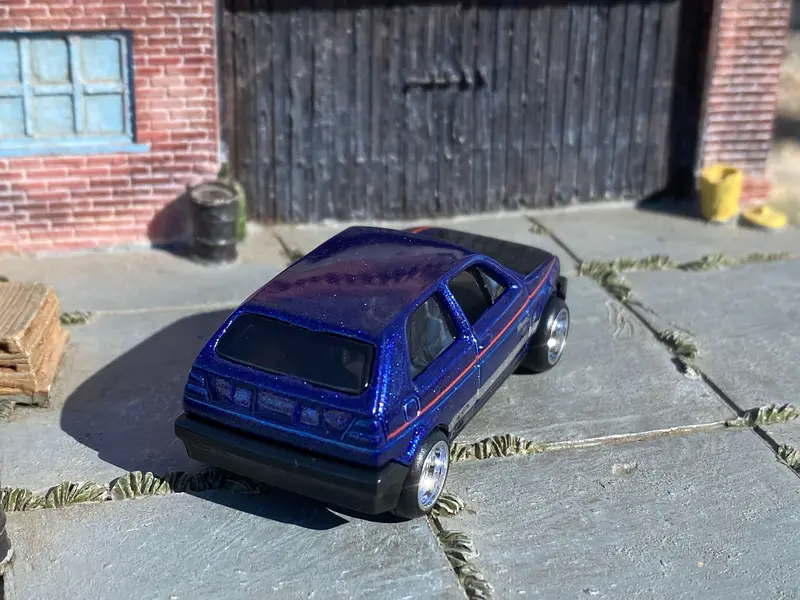 Custom Hot Wheels - Volkswagen Golf - Blue - Chrome 4 Spoke Wheels - Rubber Tires 2