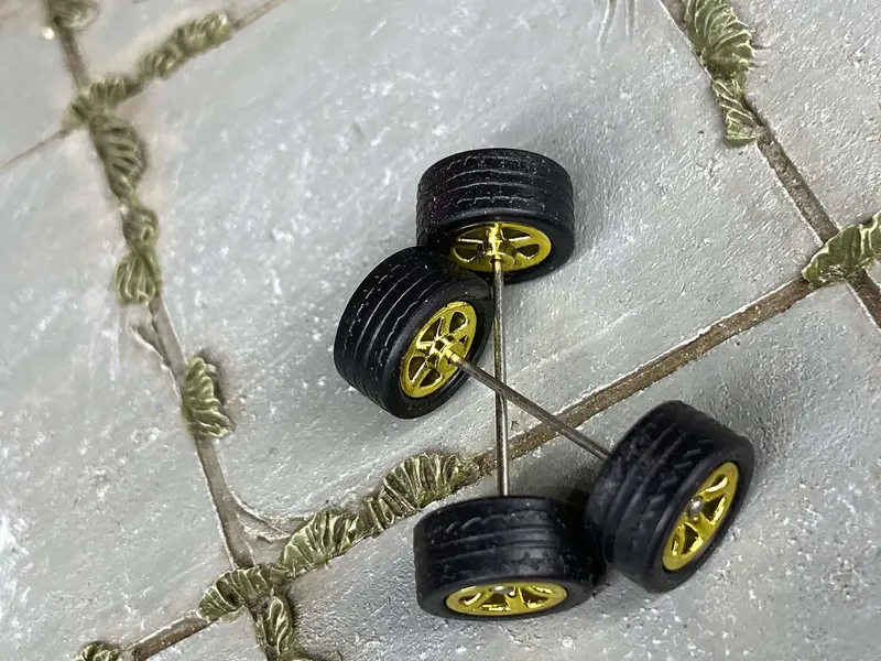 Custom Hot Wheels Wheels And Matchbox Rubber Tires - Gold Anodized Factory 5 Star Hot Rod Wheels Rubber Tires 10Mm & 10Mm 2