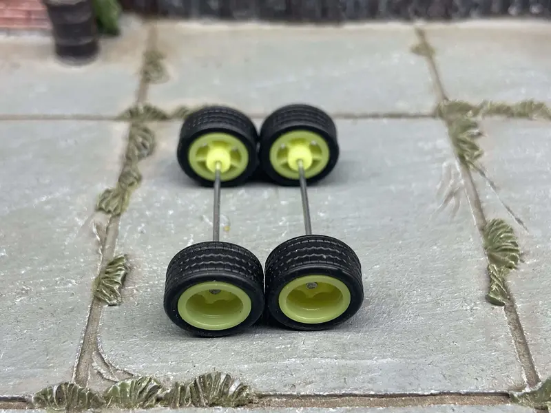 Custom Hot Wheels Wheels And Matchbox Rubber Tires - Yellow 5 Spoke Wheels Rubber Tires 10Mm & 10Mm 2