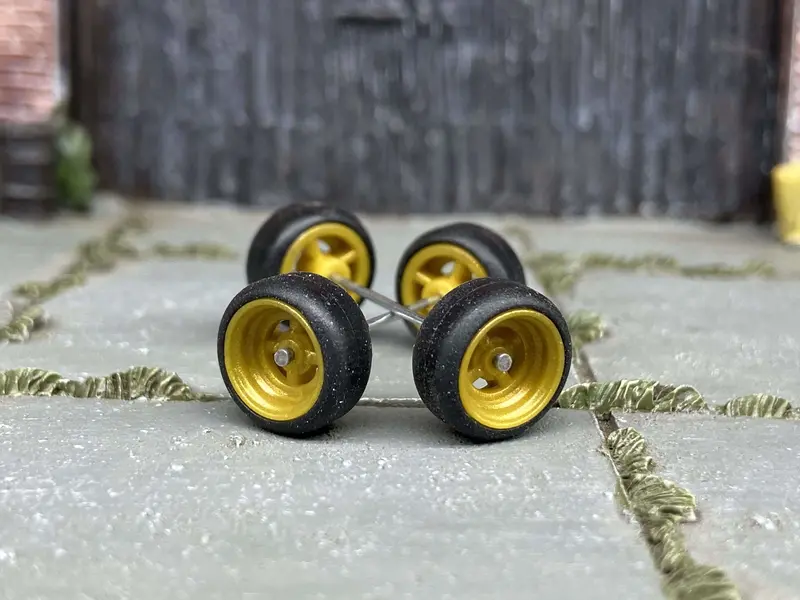 Custom Hot Wheels Wheels And Matchbox Rubber Tires - Yellow/Mustard 4 Spoke Wheels Rubber Tires 10Mm & 10Mm 1