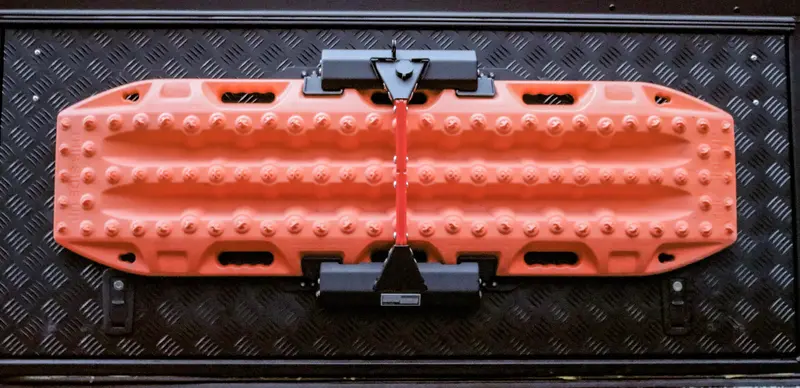 Expedition Essentials Recovery Board Mount For Maxtrax Mkii 1