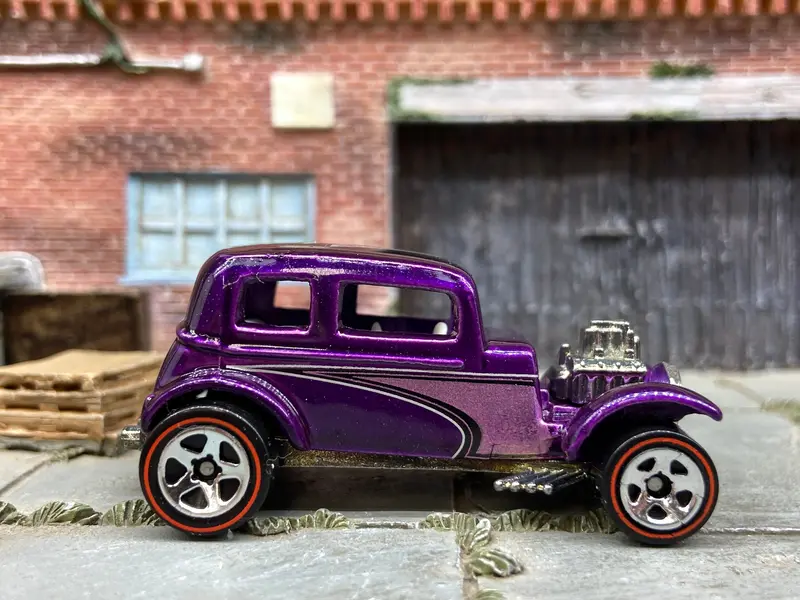 Loose Hot Wheels - 1932 Ford Vicky Hot Rod 35Th Anniversary Redline Edition - Purple And Pink 1