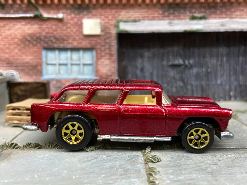 Loose Hot Wheels - 1955 Chevy Nomad - Dark Red And Tan 1