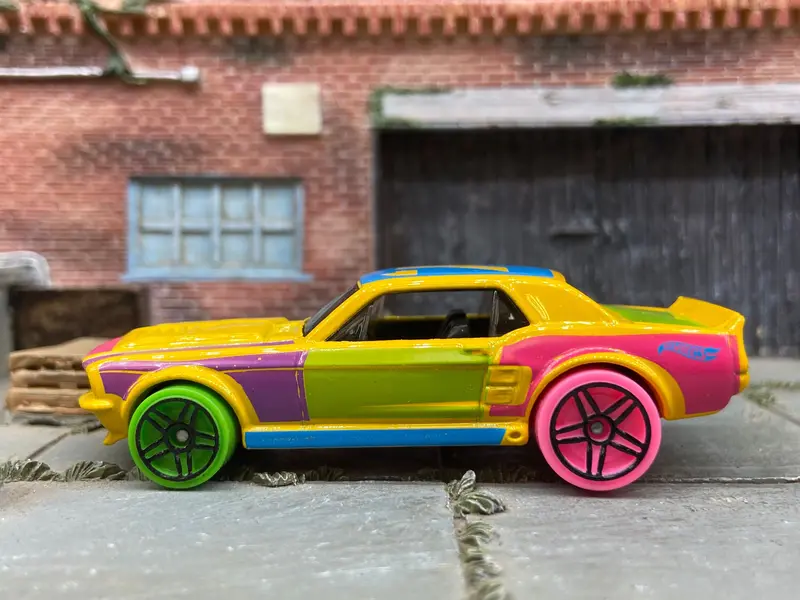 Loose Hot Wheels 1967 Ford Mustang Gt Dressed In Yellow, Pink And Blue Art Car Livery 1
