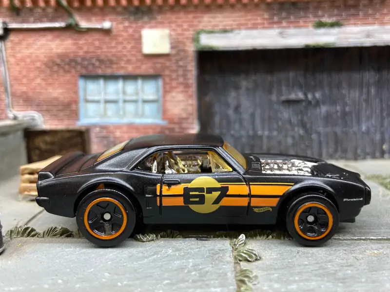 Loose Hot Wheels 1967 Pontiac Firebird In Satin Black And Orange #67 Livery 1