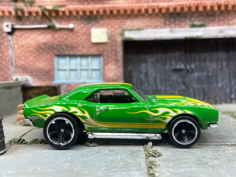 Loose Hot Wheels 1968 Chevy Camaro Copo In Green And Yellow With Flames 1