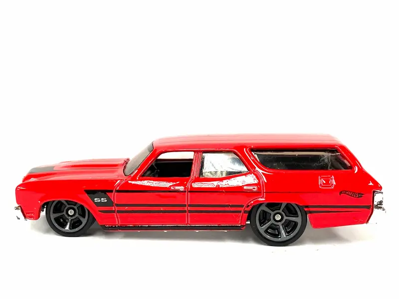 Loose Hot Wheels - 1970 Chevy Chevelle Ss Station Wagon - Red And Black 1