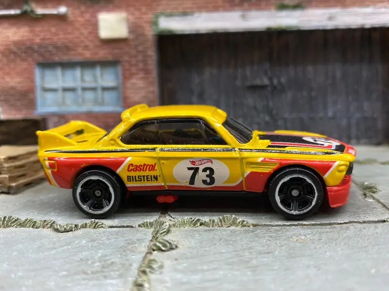 Loose Hot Wheels - 1973 Bmw 3.0 Csl - Yellow, Black And Orange 73 1