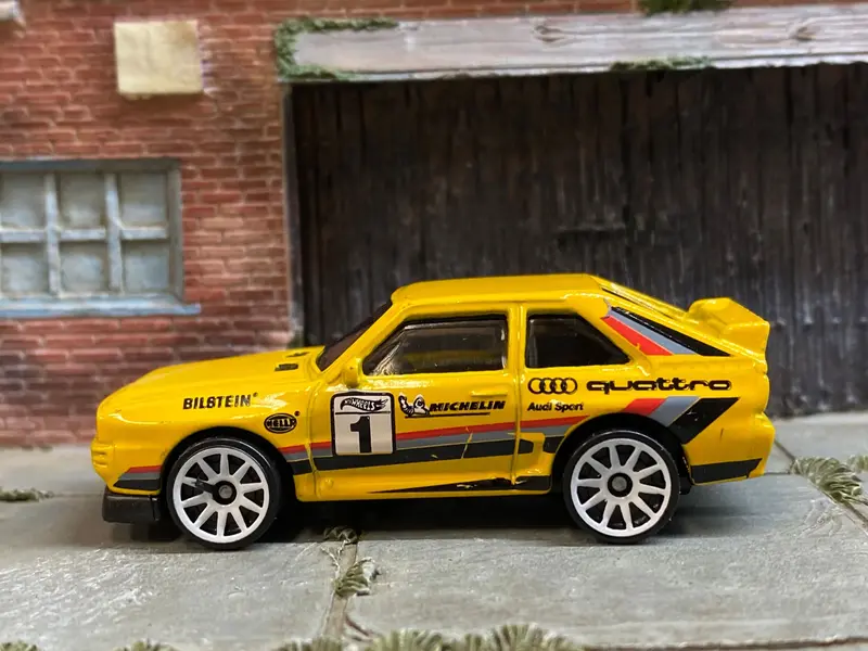 Loose Hot Wheels - 1984 Audi Sport Quattro - Yellow #1 Race Livery 1