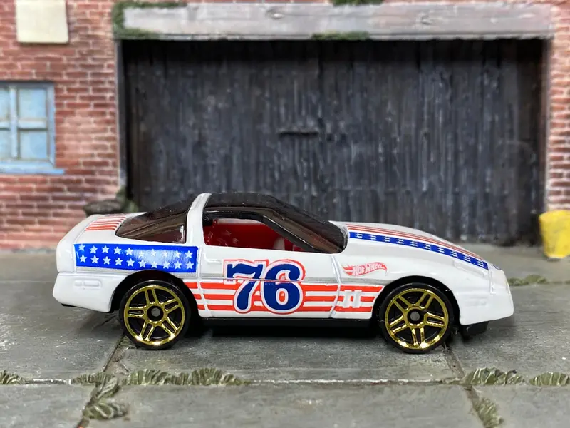 Loose Hot Wheels - 1984 Chevy Corvette - White Stars And Stripes 1