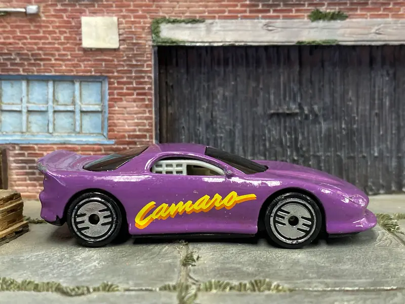 Loose Hot Wheels 1992 - Chevrolet Camaro Z-28 Stock Car - Purple 1
