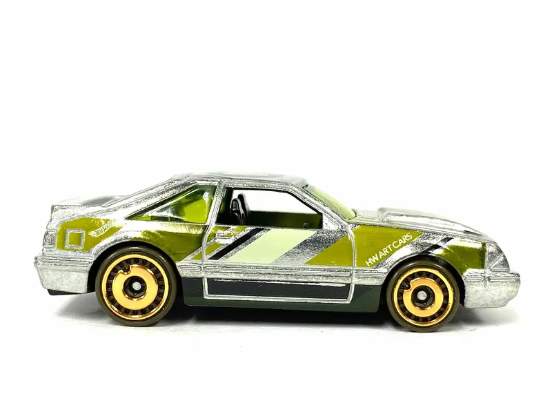 Loose Hot Wheels - 1992 Ford Mustang Fox Body - Zamac, Green And Black 1
