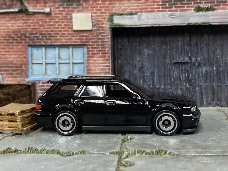 Loose Hot Wheels - 1994 Audi Avant Rs2 - Black 1