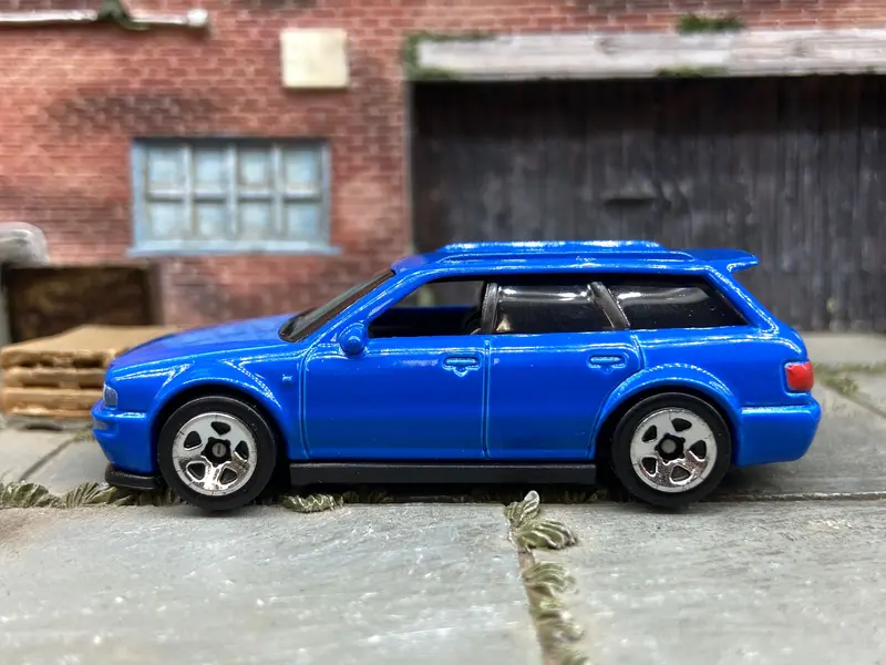 Loose Hot Wheels - 1994 Audi Avant Rs2 - Blue 1