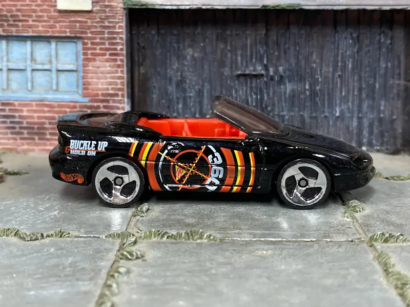Loose Hot Wheels - 1995 Camaro Convertible - Black And Red 1