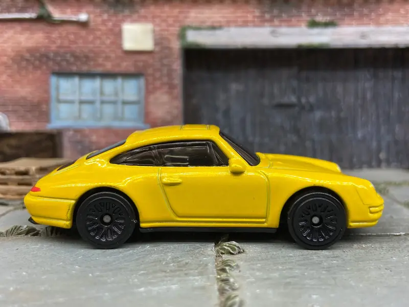 Loose Hot Wheels -1996 Porsche Carrera - Yellow 1