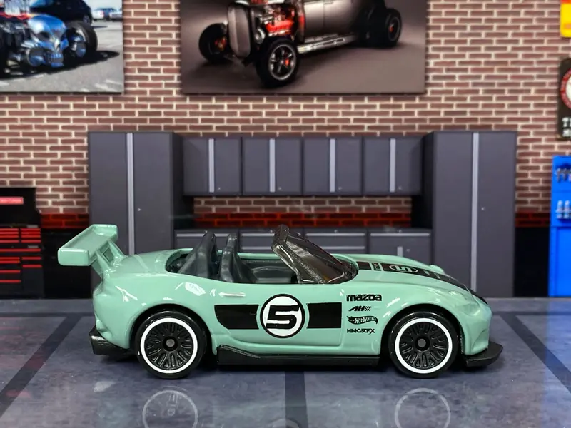 Loose Hot Wheels - 2015 Mazda Mx-5 Miata - Green And Black 5 1