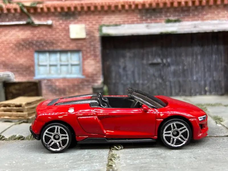 Loose Hot Wheels - 2019 Audi R8 Spyder - Red And Black 1