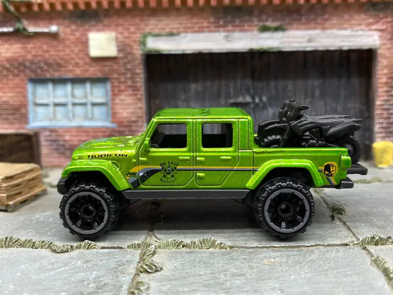 Loose Hot Wheels - 2020 Jeep Gladiator - Green 1