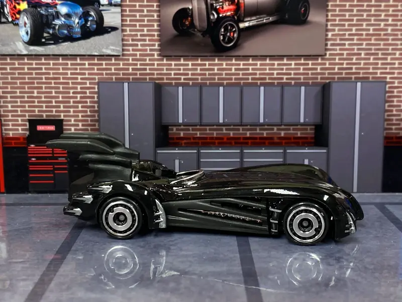Loose Hot Wheels - Batman And Robin Batmobile - Black And Chrome 1