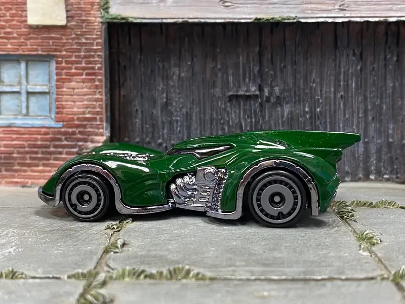 Loose Hot Wheels - Batman Batmobile Arkham Asylum - Dark Green 1