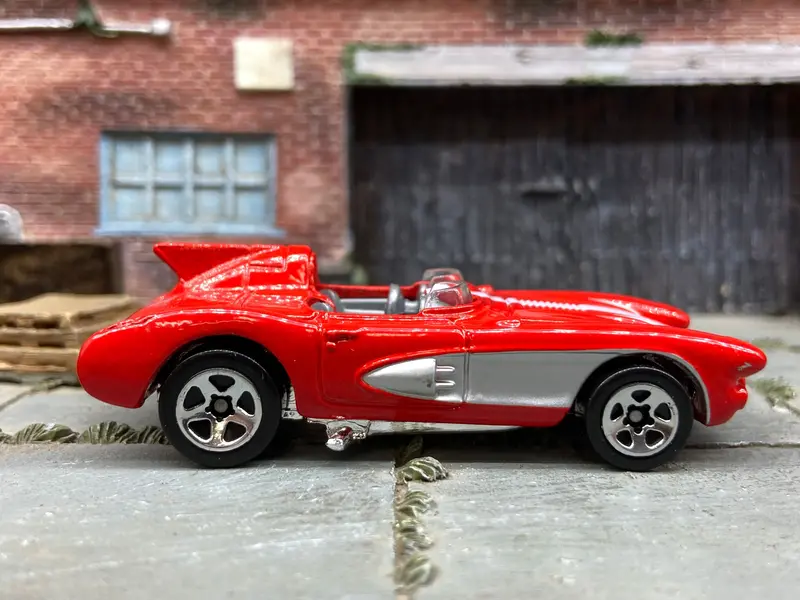 Loose Hot Wheels - Chevy Corvette Sr2 - Red, White And Silver 1